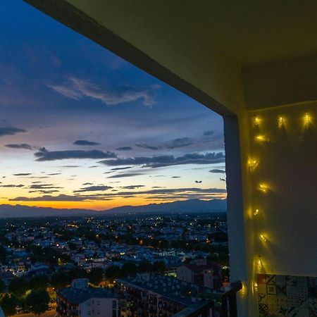 Les Couchers De Soleil A Empuriabrava Exteriör bild